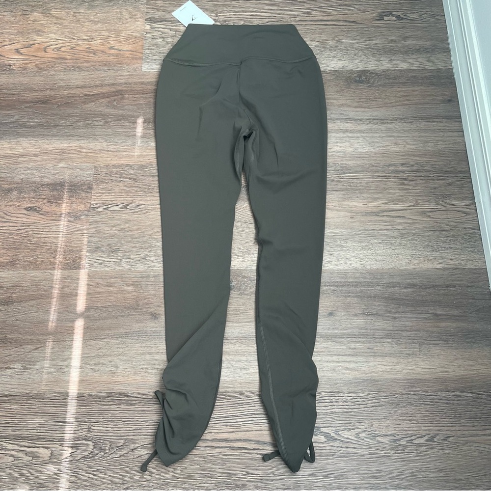 Gymshark Ribbon Ankle Olive Green Leggings - Picture 6 of 10